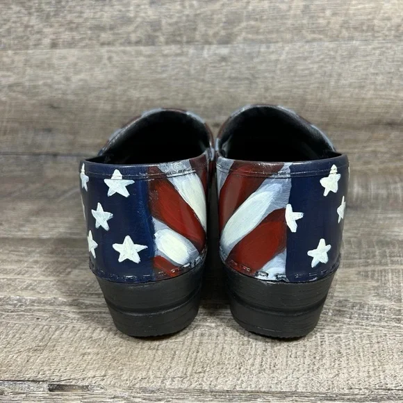 Sanita Hand Painted Clogs Patriotic Stars Stripes Flag Womens 41 EU/9.5-10 US - Picture 7 of 11